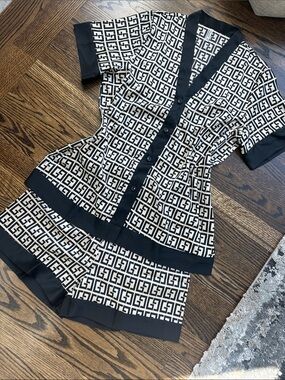 Black and Cream GG Logo Button-Up Short Set can be worn seperate XL fits like M